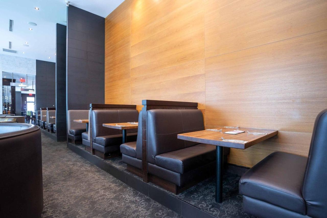 Sandman Hotel & Suites Calgary South Dış mekan fotoğraf