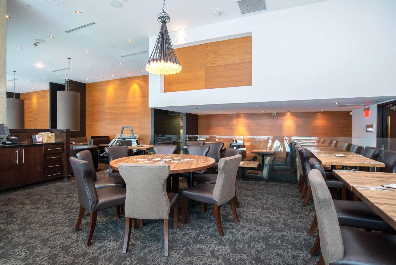 Sandman Hotel & Suites Calgary South Dış mekan fotoğraf