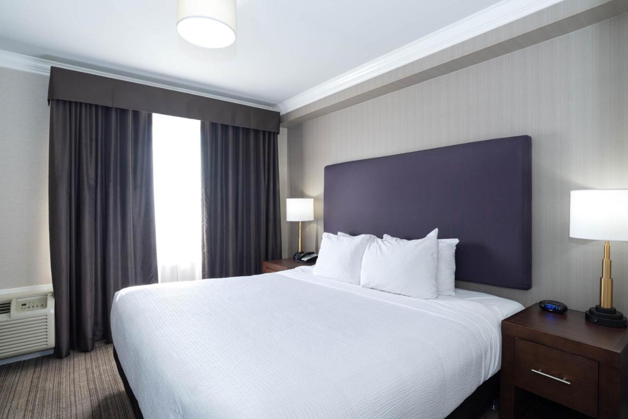 Sandman Hotel & Suites Calgary South Dış mekan fotoğraf