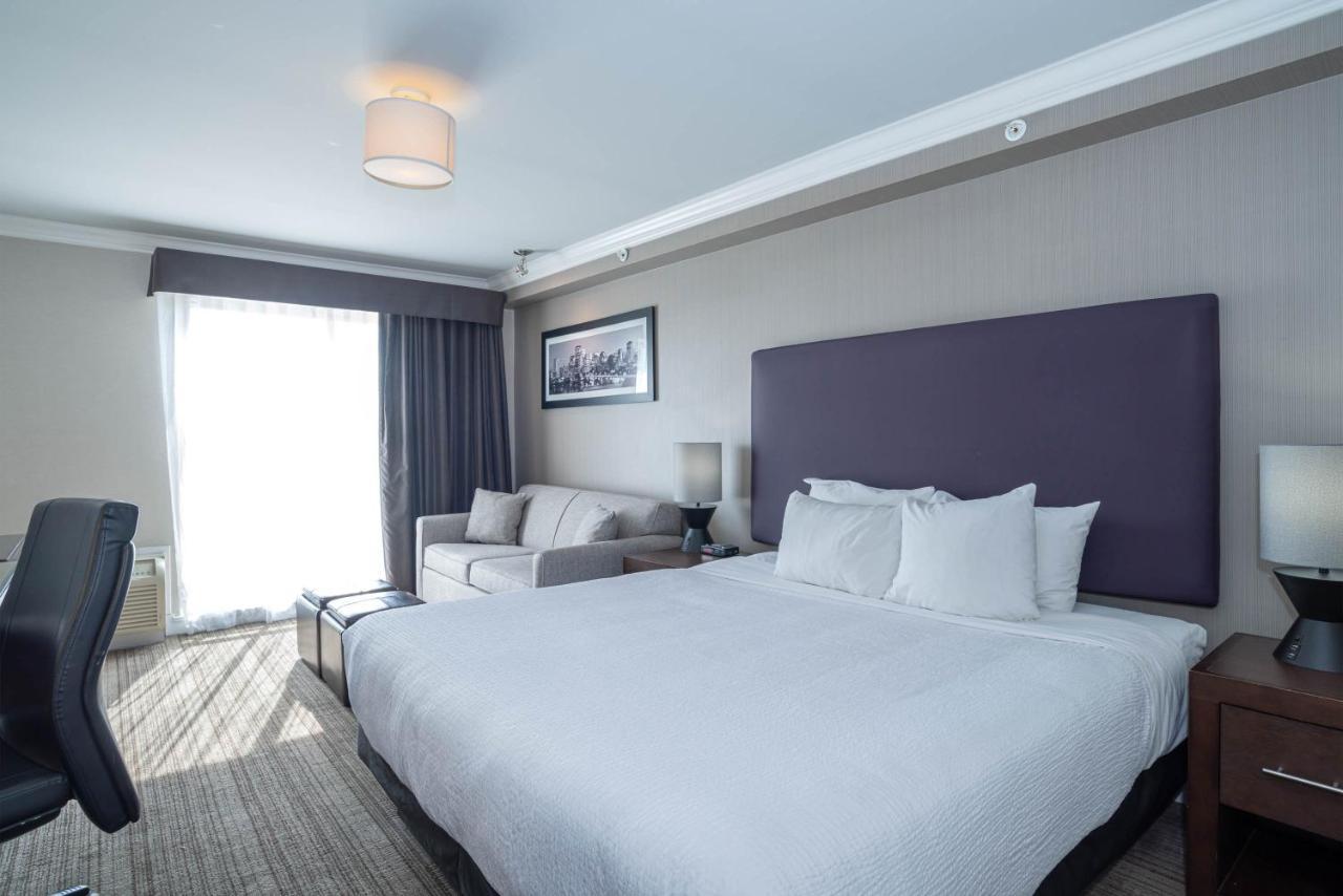 Sandman Hotel & Suites Calgary South Dış mekan fotoğraf
