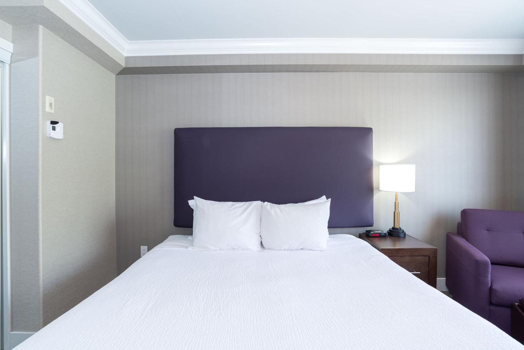 Sandman Hotel & Suites Calgary South Dış mekan fotoğraf