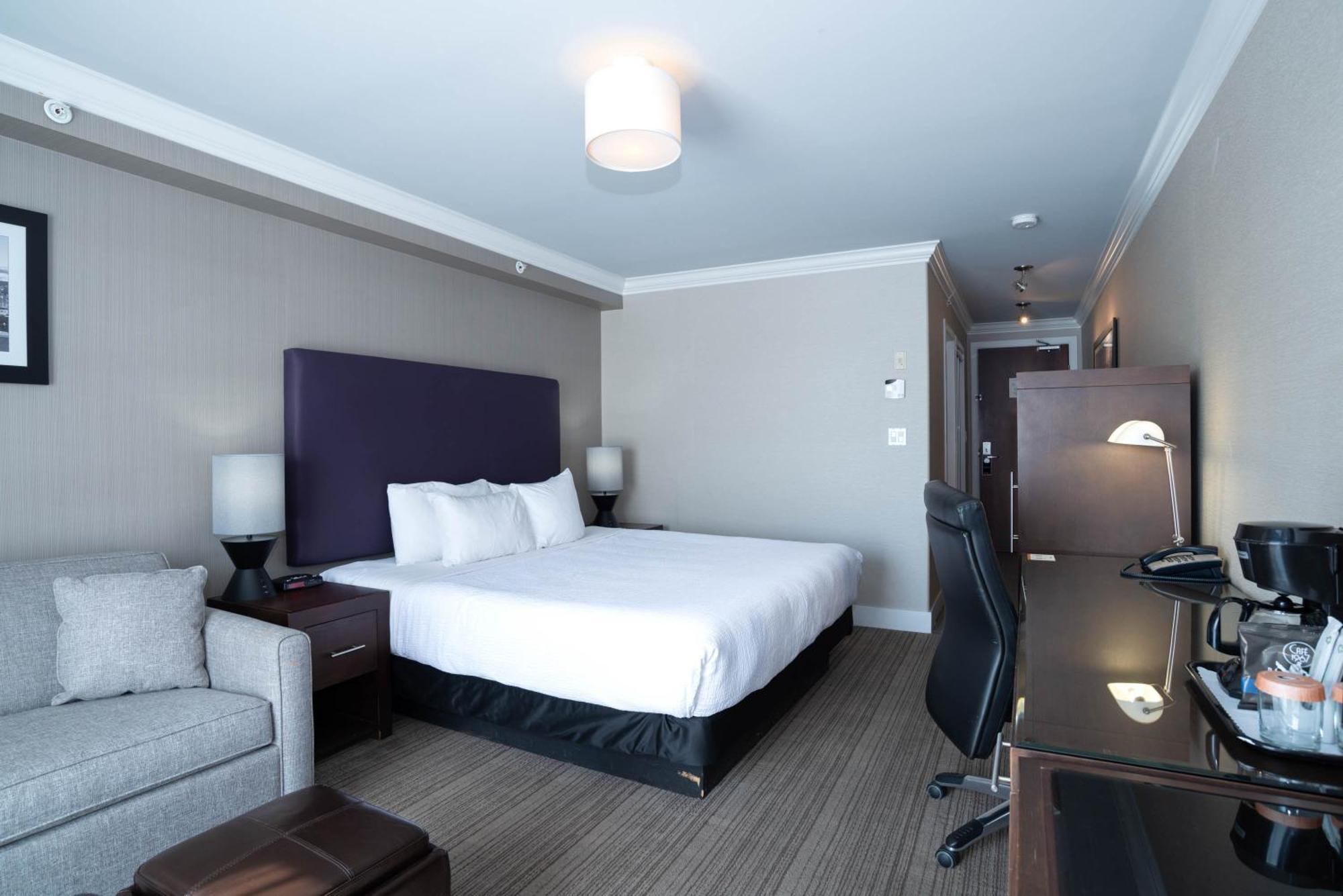 Sandman Hotel & Suites Calgary South Dış mekan fotoğraf