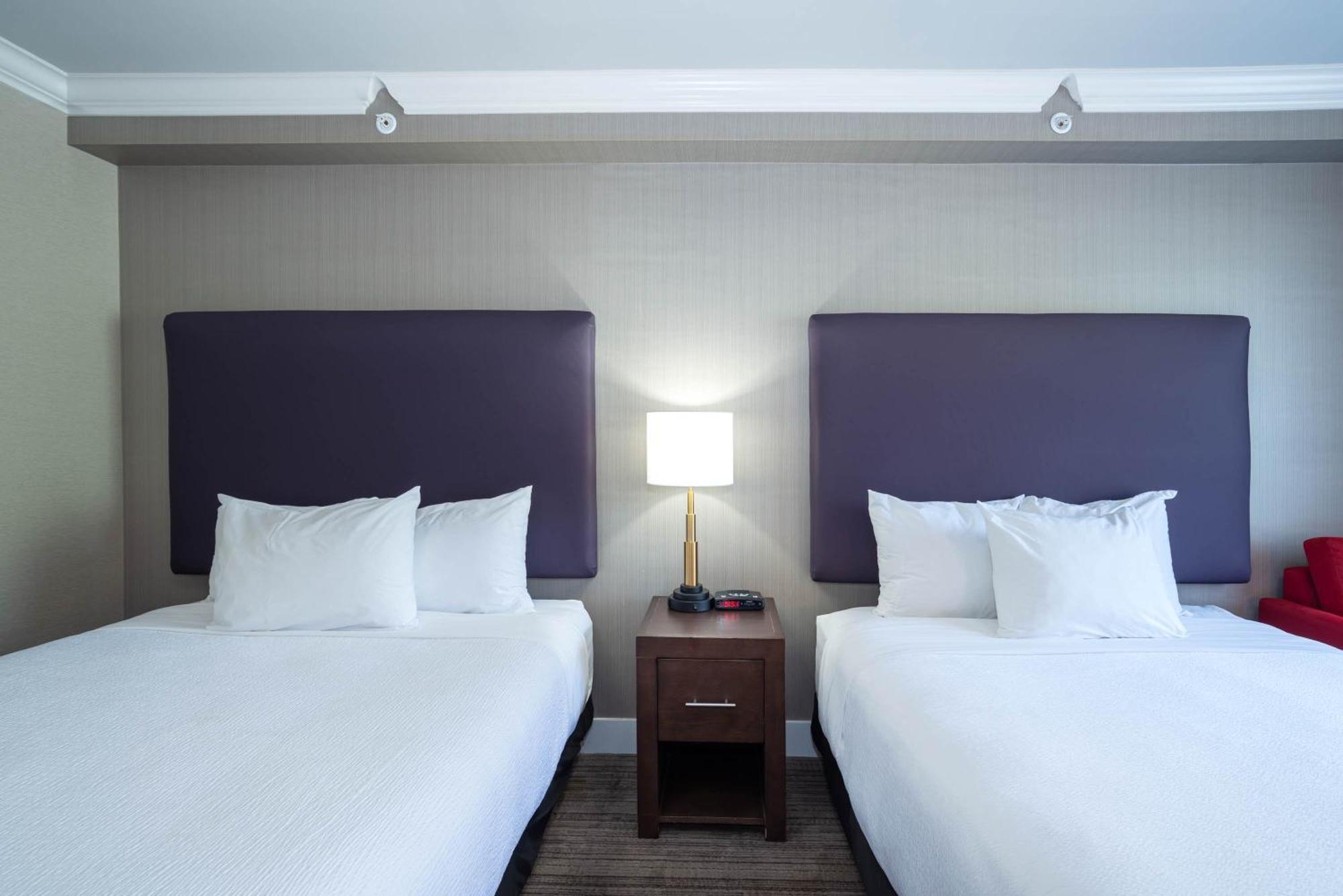 Sandman Hotel & Suites Calgary South Dış mekan fotoğraf
